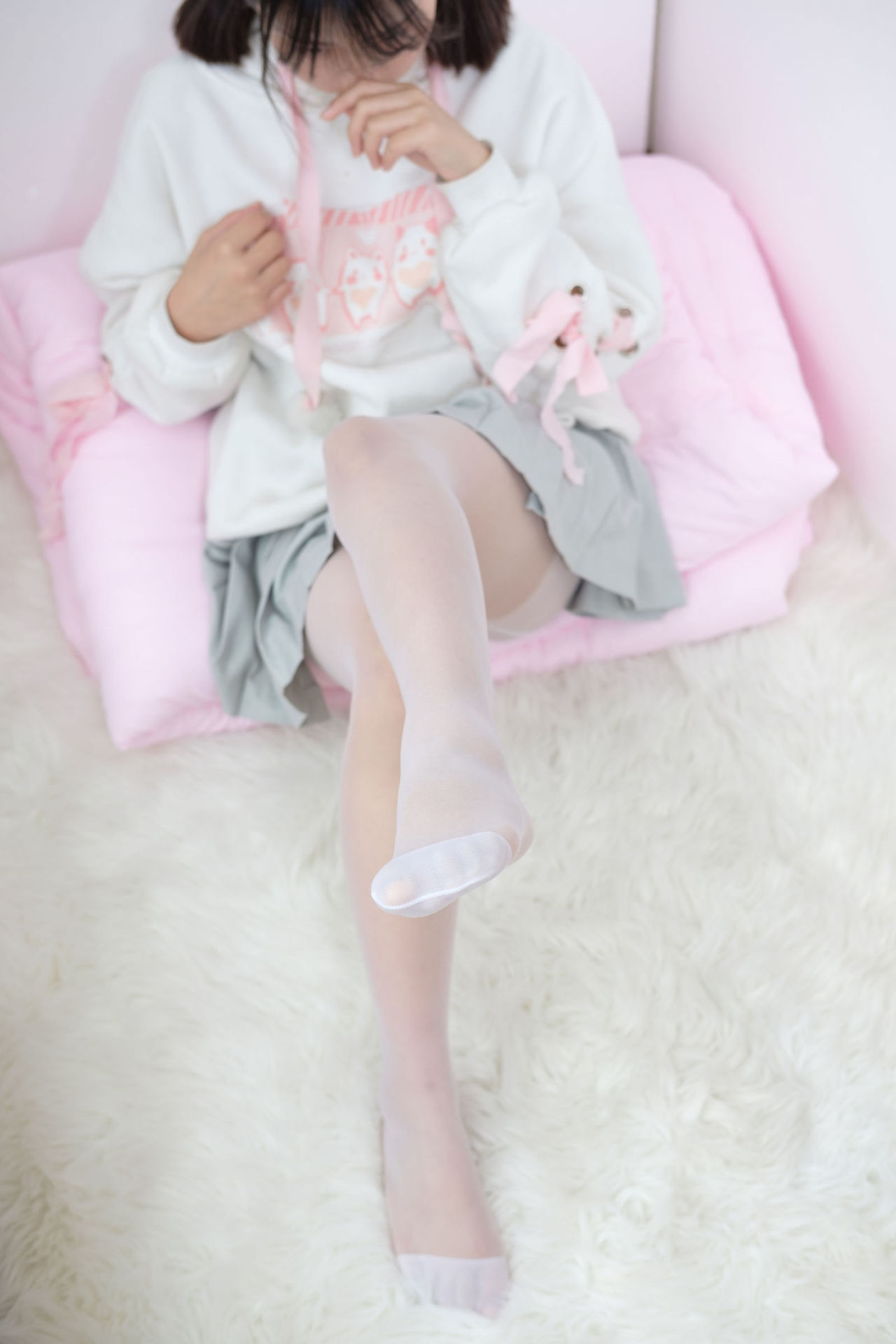 [森萝财团] BETA-016 白丝美足少女 萝莉丝袜写真